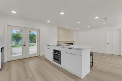 8431 NW 27th Place Sunrise FL 33322