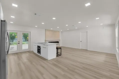 8431 NW 27th Place Sunrise FL 33322
