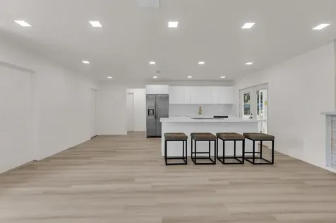8431 NW 27th Place Sunrise FL 33322