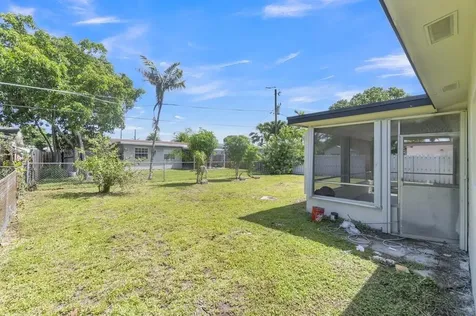 8431 NW 27th Place Sunrise FL 33322