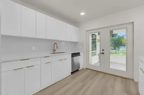 8431 NW 27th Place Sunrise FL 33322