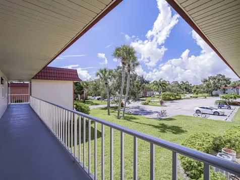 26 Pine Arbor Lane Vero Beach FL 32962