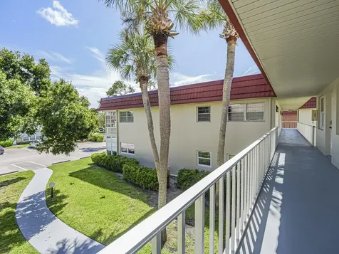 26 Pine Arbor Lane Vero Beach FL 32962