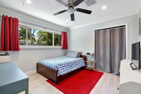 5540 SW 3rd Street Plantation FL 33317