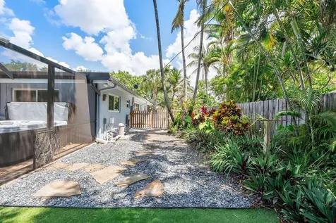 5540 SW 3rd Street Plantation FL 33317
