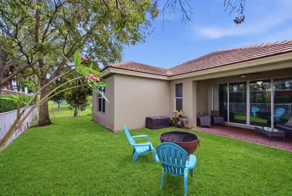 283 Mulberry Grove Road West Palm Beach FL 33411
