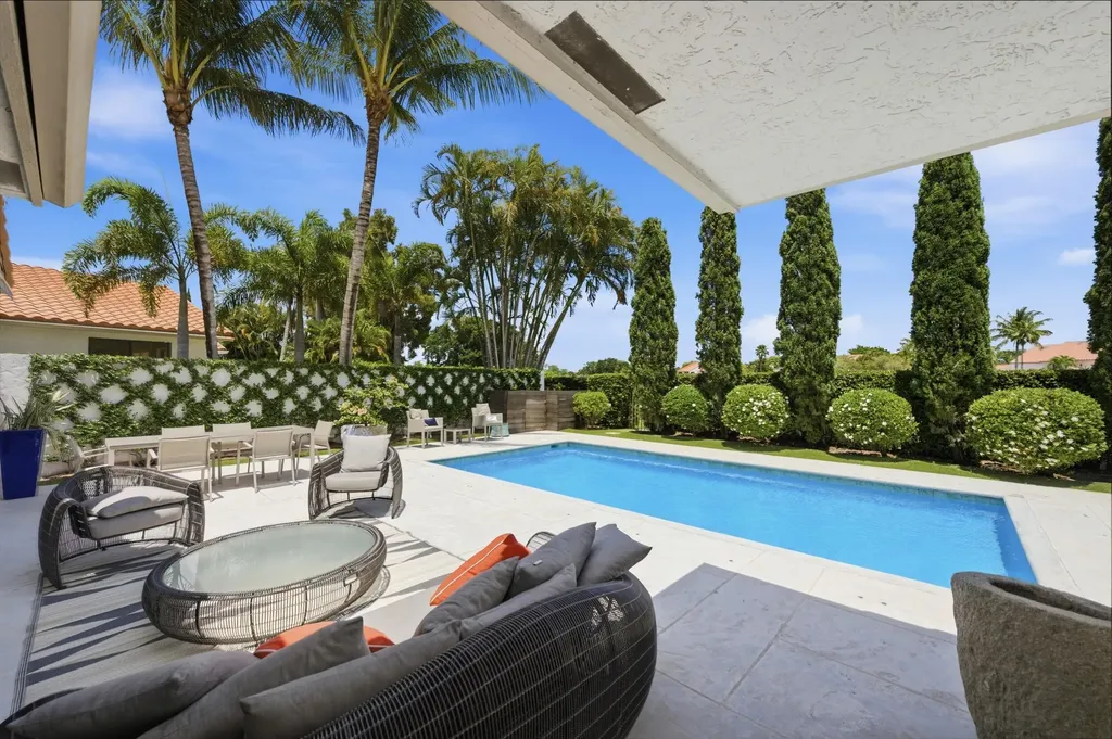 2552 Sheltingham Drive Wellington FL 33414