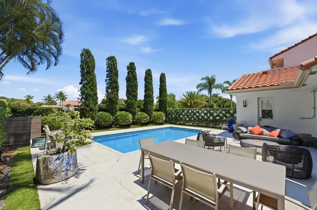 2552 Sheltingham Drive Wellington FL 33414