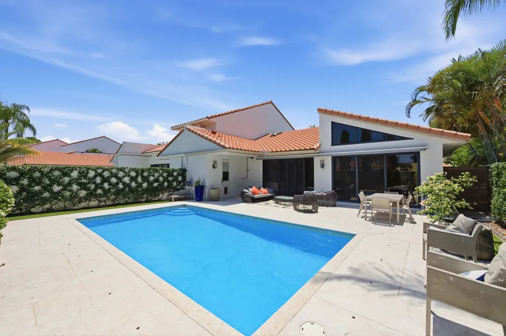 2552 Sheltingham Drive Wellington FL 33414