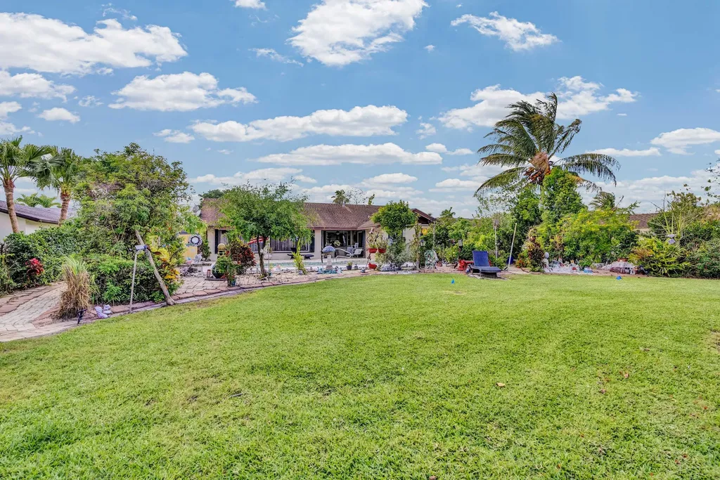 164 Meadowlark Drive Royal Palm Beach FL 33411