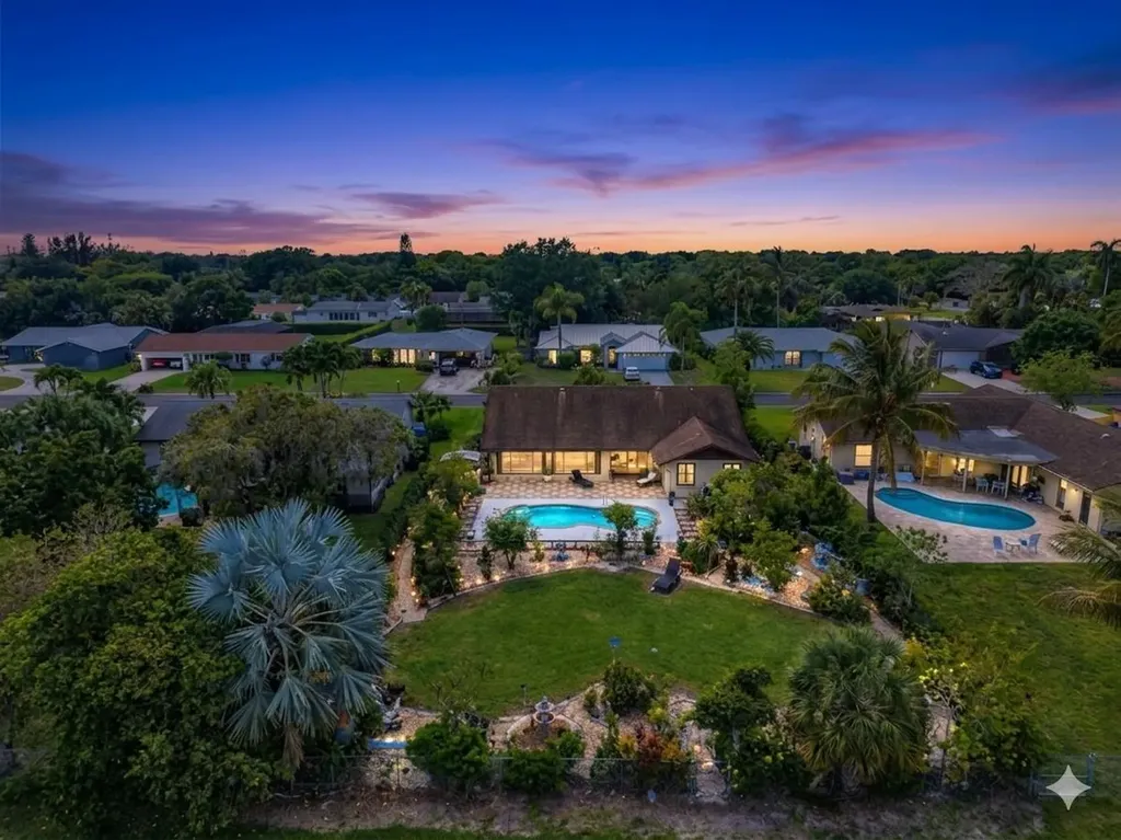 164 Meadowlark Drive Royal Palm Beach FL 33411