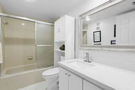 1709 Whitehall Drive Davie FL 33324