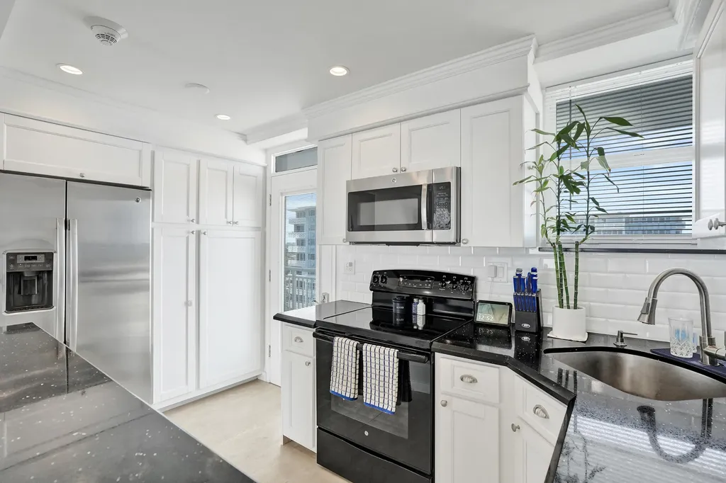 1920 S Ocean Drive Fort Lauderdale FL 33316