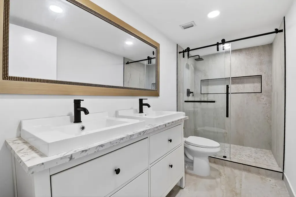 6866 Huntington Lane Delray Beach FL 33446