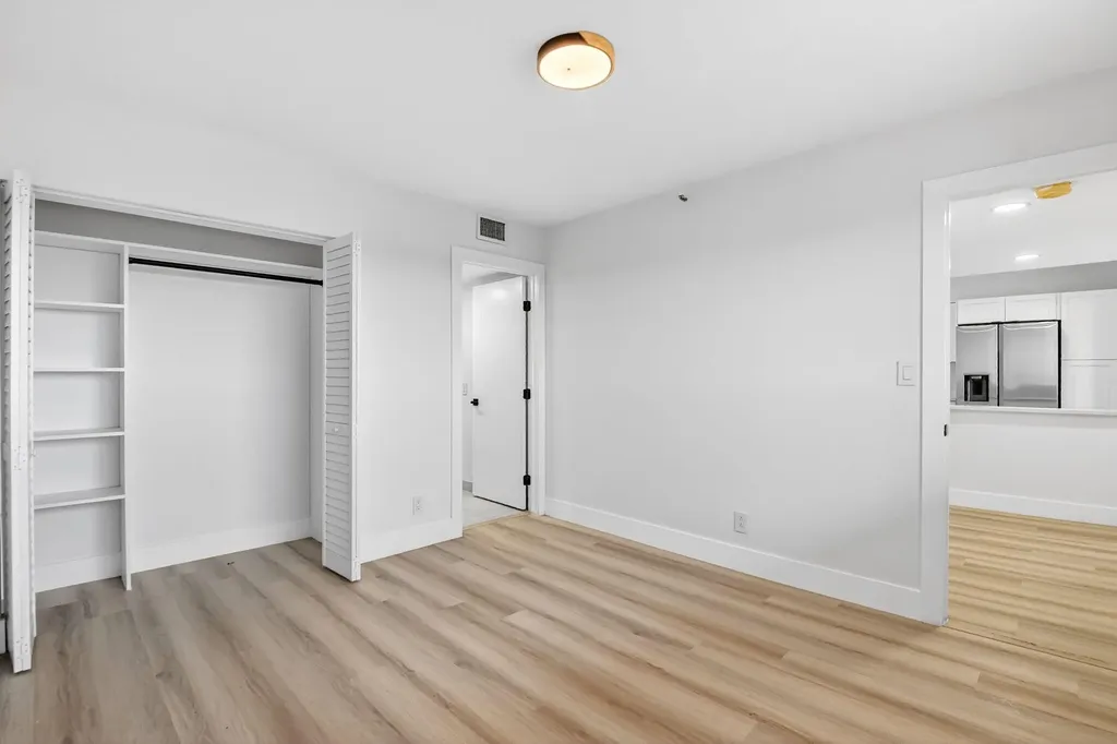 6866 Huntington Lane Delray Beach FL 33446