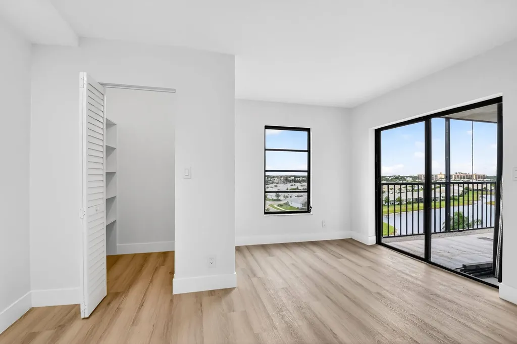 6866 Huntington Lane Delray Beach FL 33446