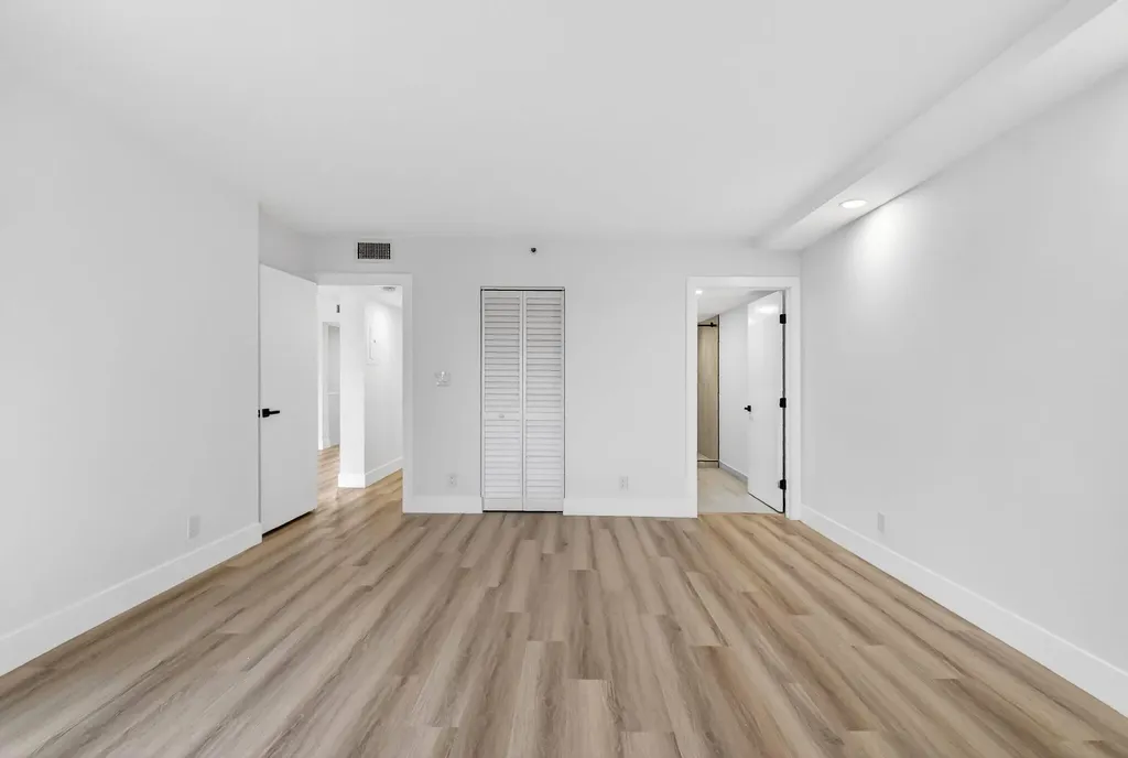 6866 Huntington Lane Delray Beach FL 33446