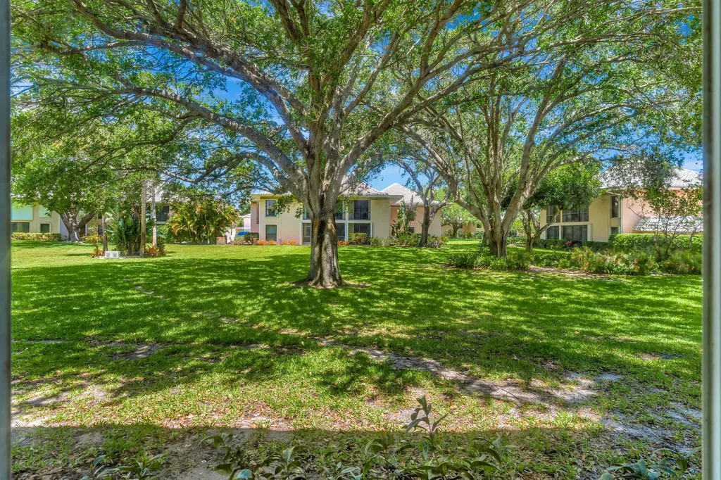 13 SE Turtle Creek Drive Jupiter FL 33469