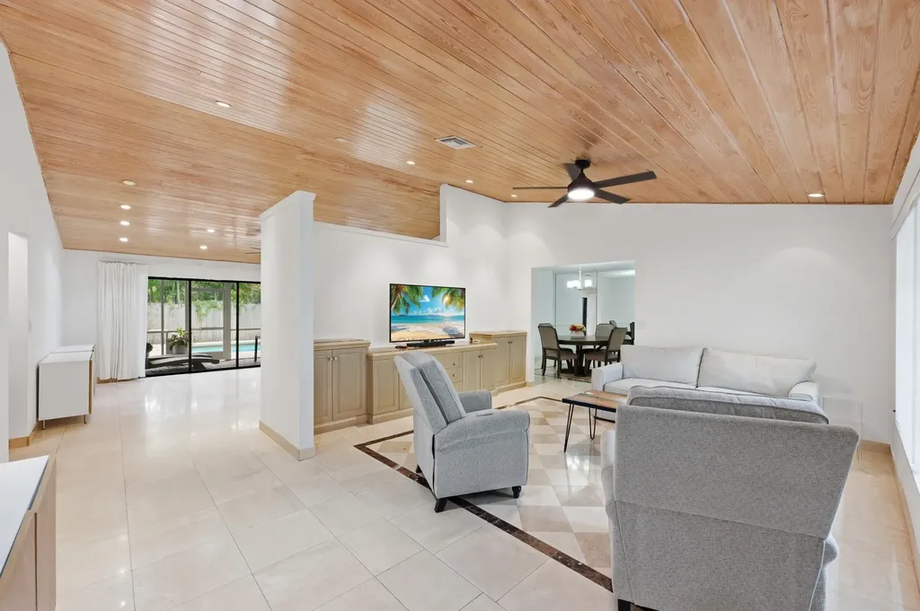 10740 NW 19th Street Coral Springs FL 33071