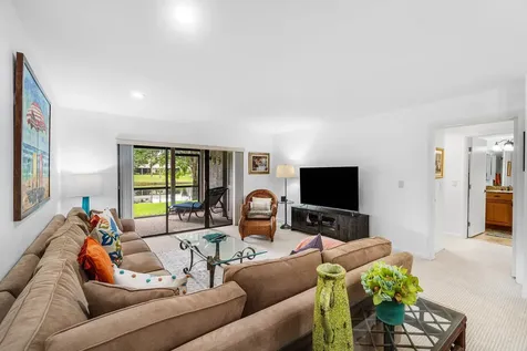 24 Stratford Drive E Boynton Beach FL 33436