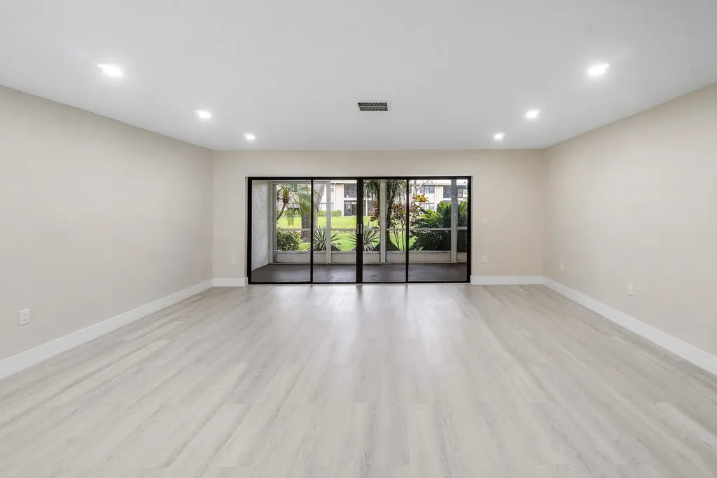 16 Stratford Drive E Boynton Beach FL 33436