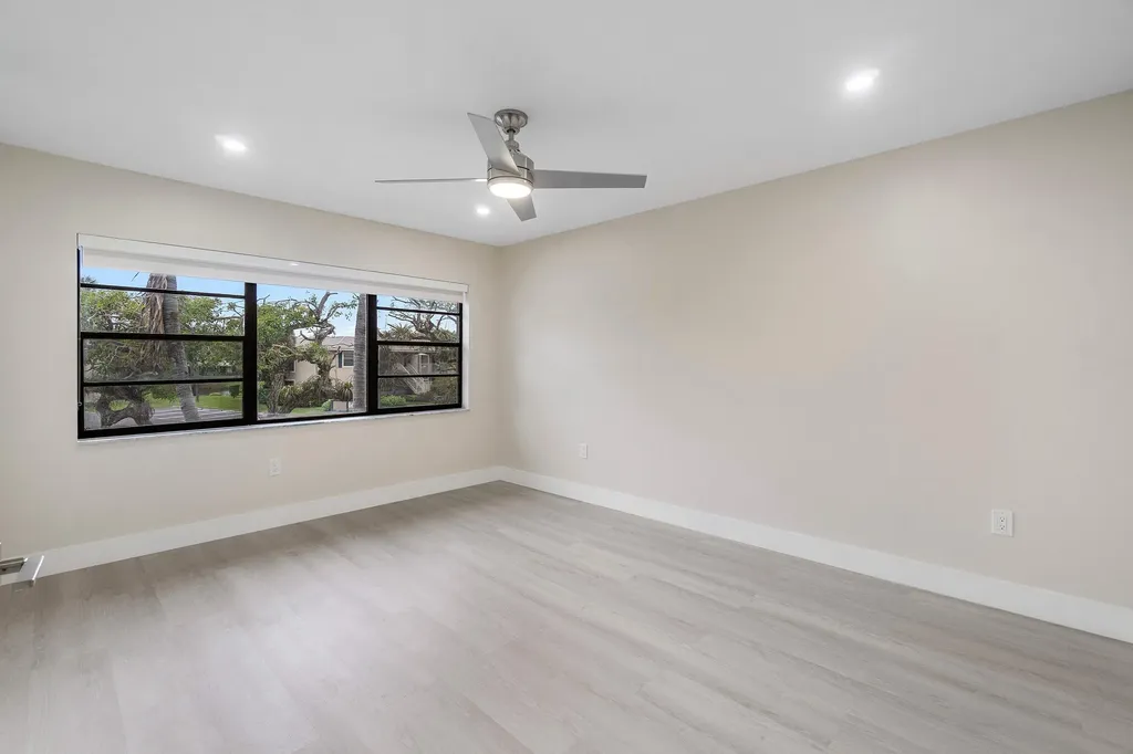 16 Stratford Drive E Boynton Beach FL 33436