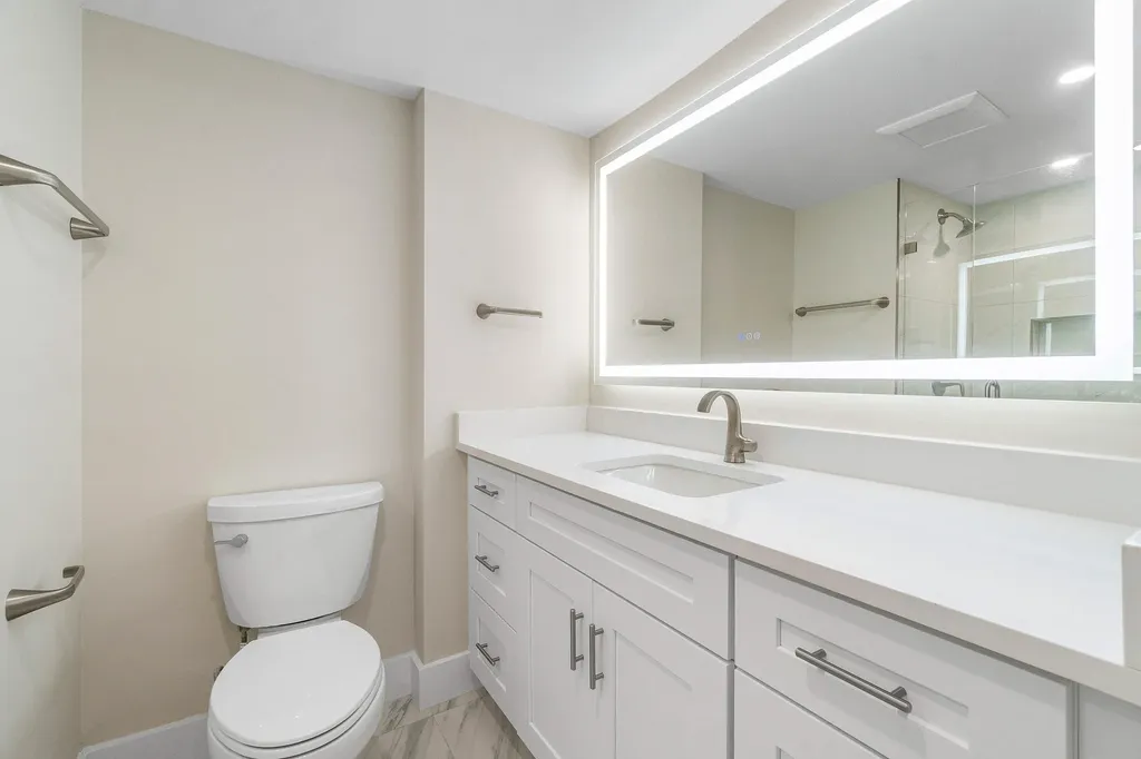 16 Stratford Drive E Boynton Beach FL 33436