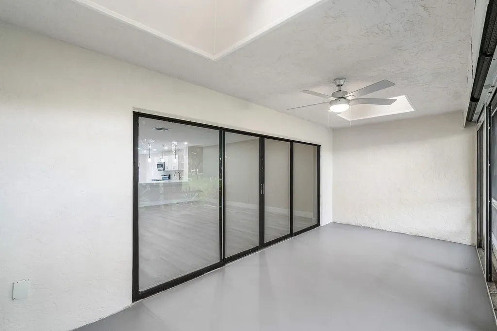 16 Stratford Drive E Boynton Beach FL 33436