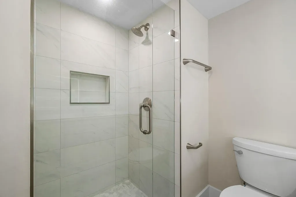 16 Stratford Drive E Boynton Beach FL 33436