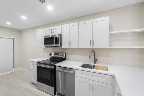 16 Stratford Drive E Boynton Beach FL 33436