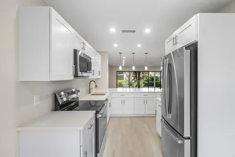 16 Stratford Drive E Boynton Beach FL 33436