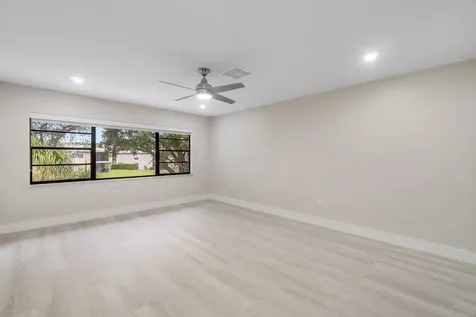 16 Stratford Drive E Boynton Beach FL 33436