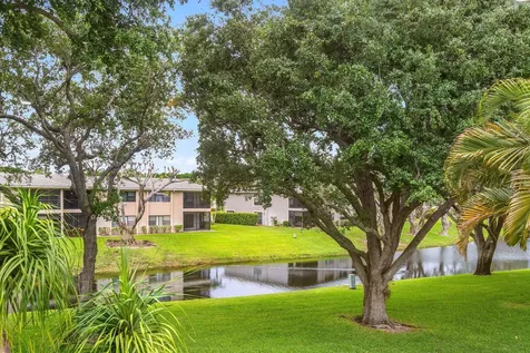 16 Stratford Drive E Boynton Beach FL 33436