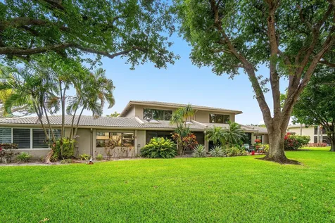 16 Stratford Drive E Boynton Beach FL 33436