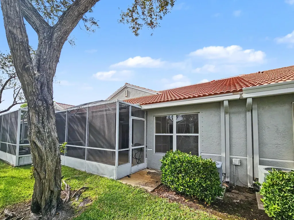 8543 Logia Circle Boynton Beach FL 33472