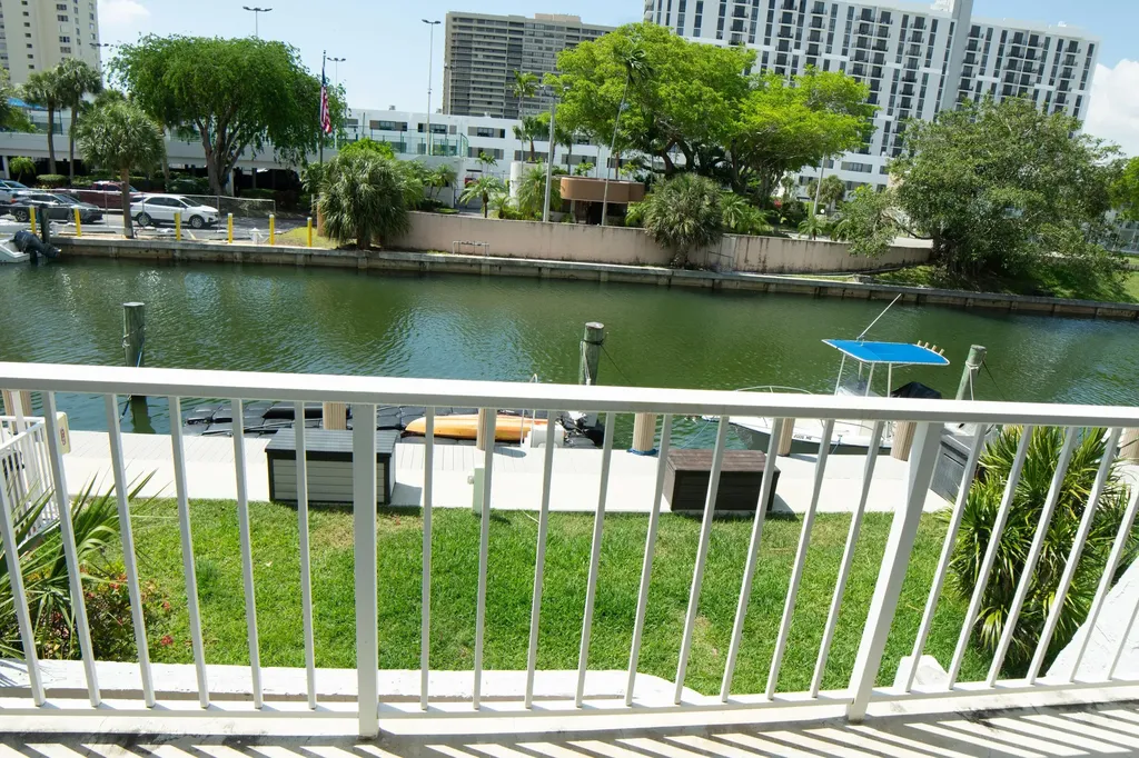 1650 NE 115th Street Miami FL 33181