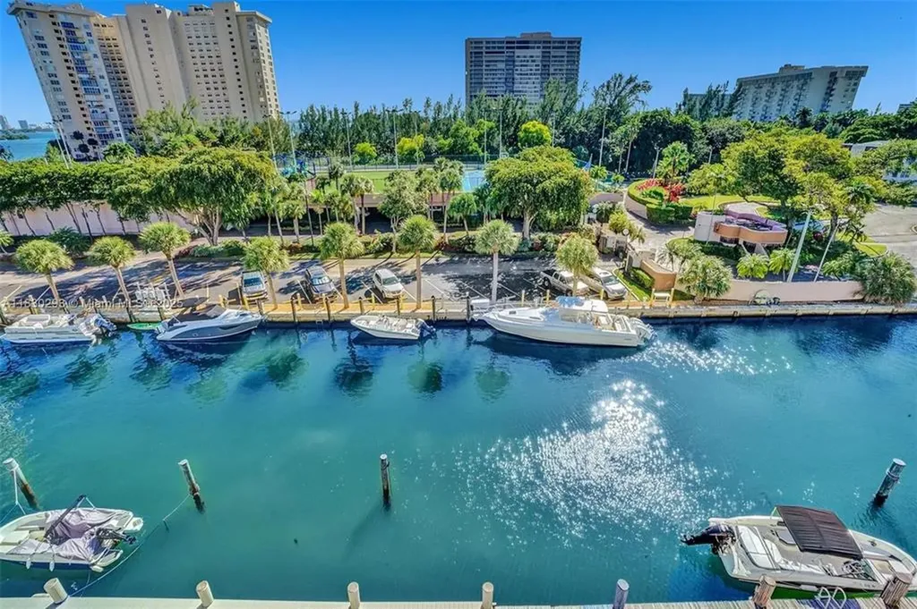 1650 NE 115th Street Miami FL 33181