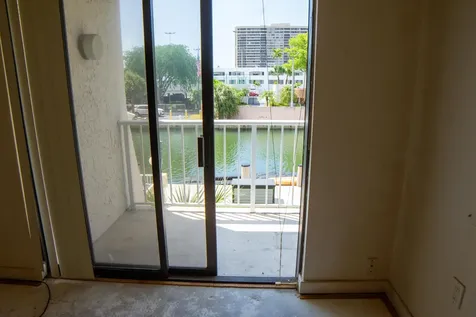 1650 NE 115th Street Miami FL 33181