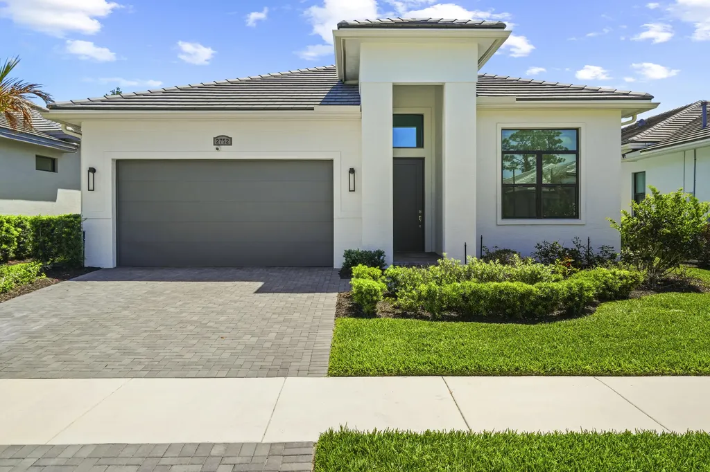 2752 SE Ashfield Drive Port St Lucie FL 34984