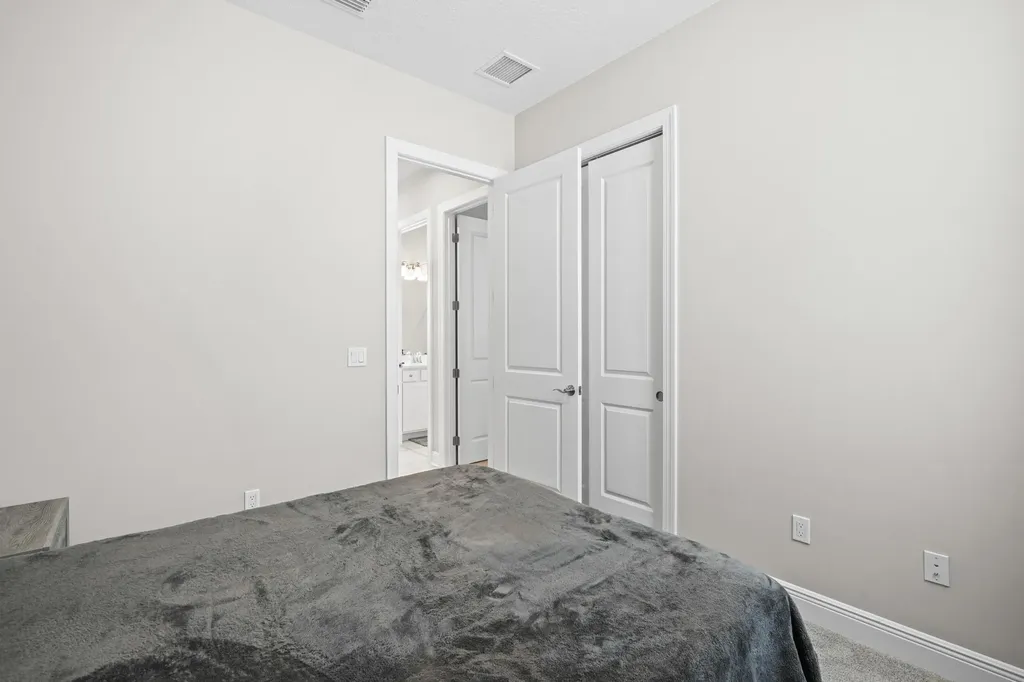 2752 SE Ashfield Drive Port St Lucie FL 34984