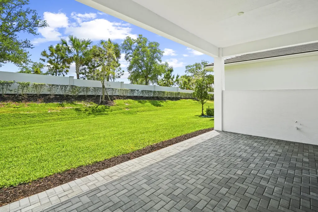 2752 SE Ashfield Drive Port St Lucie FL 34984