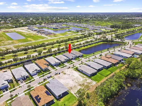 2752 SE Ashfield Drive Port St Lucie FL 34984
