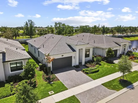 2752 SE Ashfield Drive Port St Lucie FL 34984