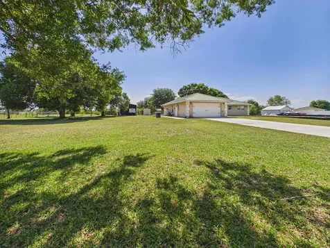 793 SW 85th Avenue Okeechobee FL 34974