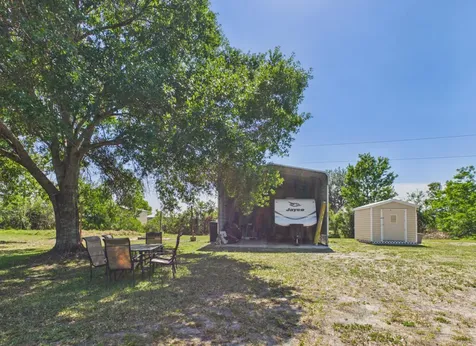 793 SW 85th Avenue Okeechobee FL 34974