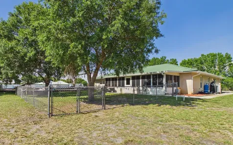 793 SW 85th Avenue Okeechobee FL 34974