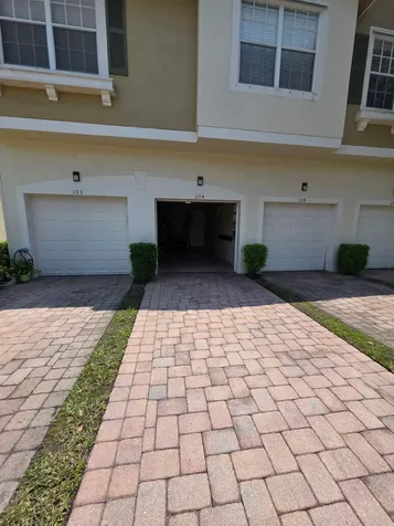 1560 SE Hampshire Way Stuart FL 34994