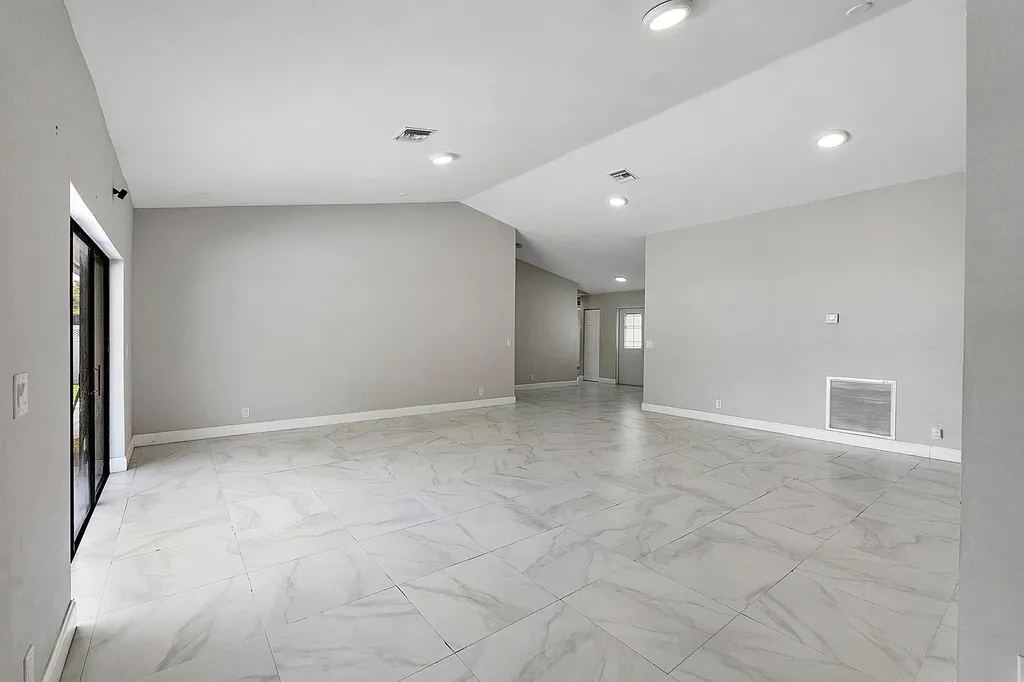 11461 NW 39th Street Coral Springs FL 33065