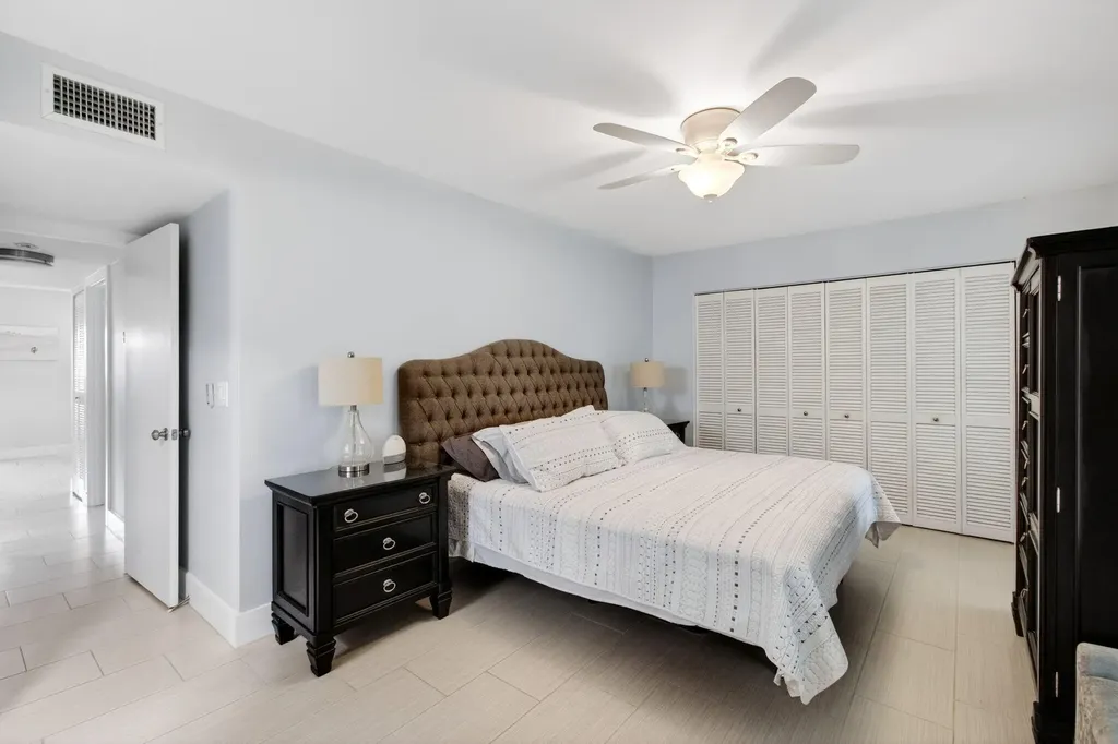 5250 NW 3rd Court Delray Beach FL 33445