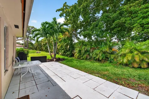 5250 NW 3rd Court Delray Beach FL 33445